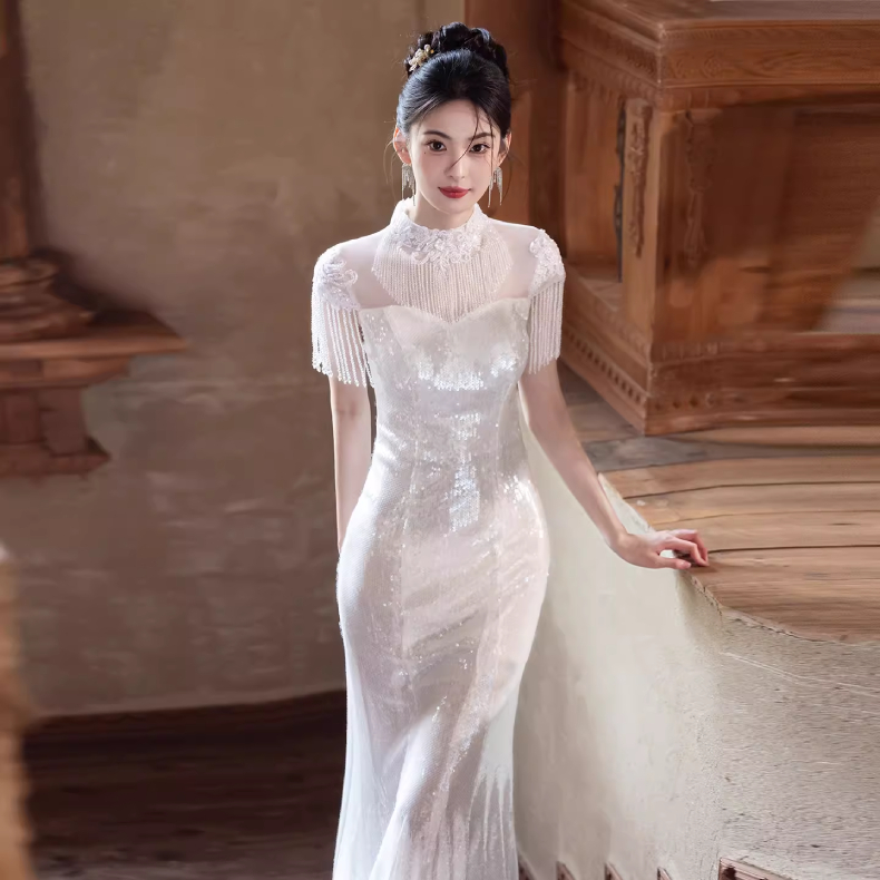 Mua Đầm dạ hội màu trắng, tinh tế và thanh lịch, hoàn hảo cho một chiếc váy đính hôn cao cấp kiểu đuôi cá lấp lánh - VDH228 (1)